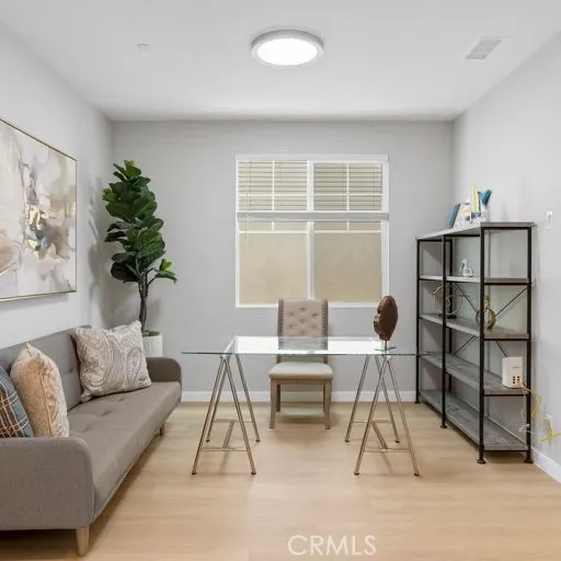 136 Modjeska Irvine, CA 92618