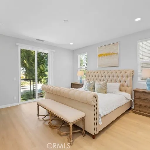 136 Modjeska Irvine, CA 92618