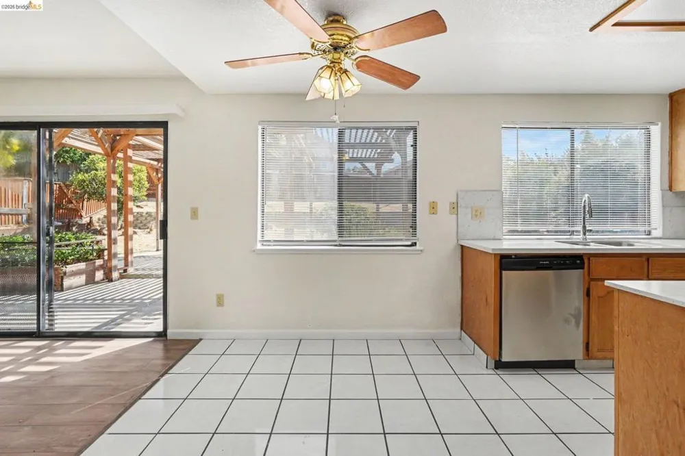 4537 Montara Dr Antioch, CA 94531