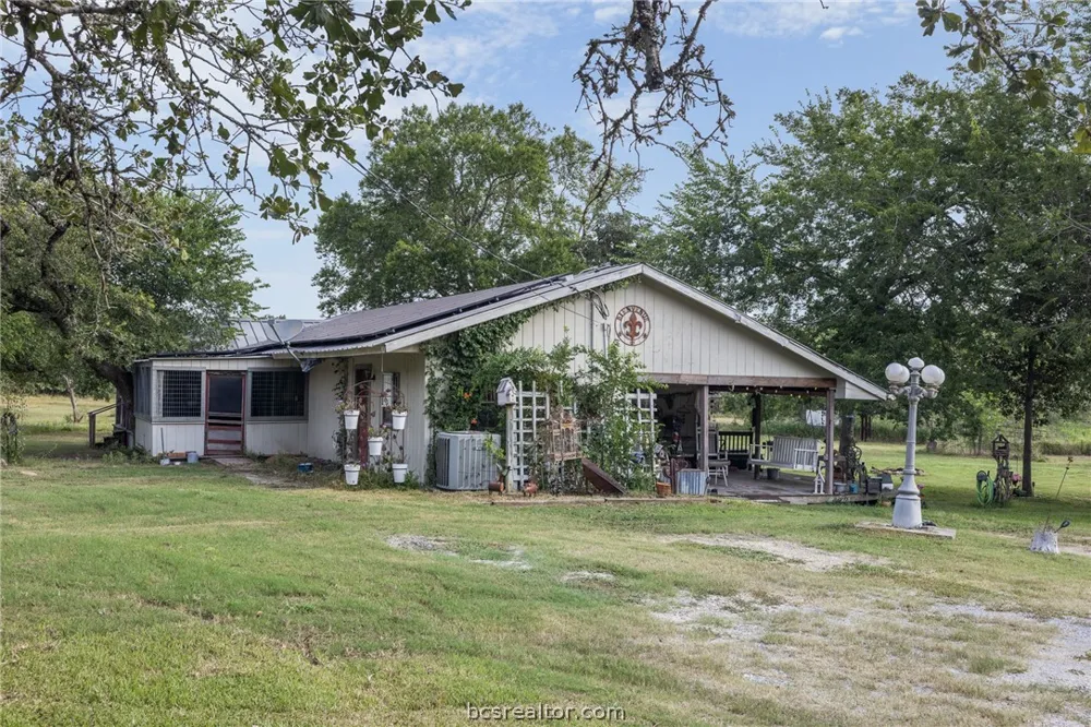 8914 Gilpin Lane Iola, TX 77861