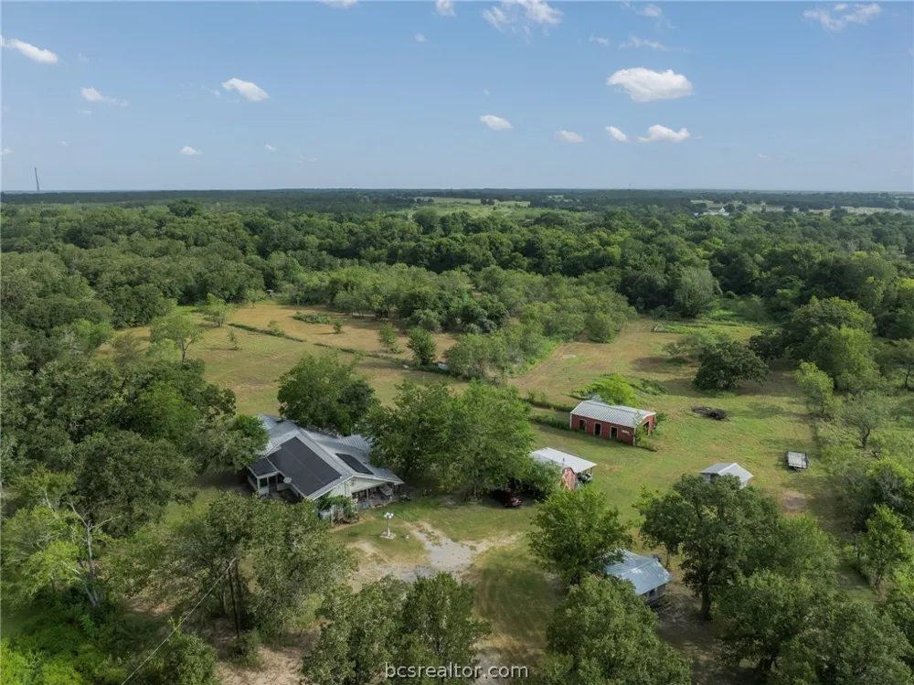 8914 Gilpin Lane Iola, TX 77861