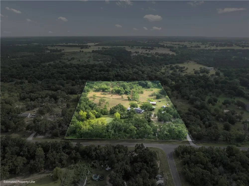 8914 Gilpin Lane Iola, TX 77861
