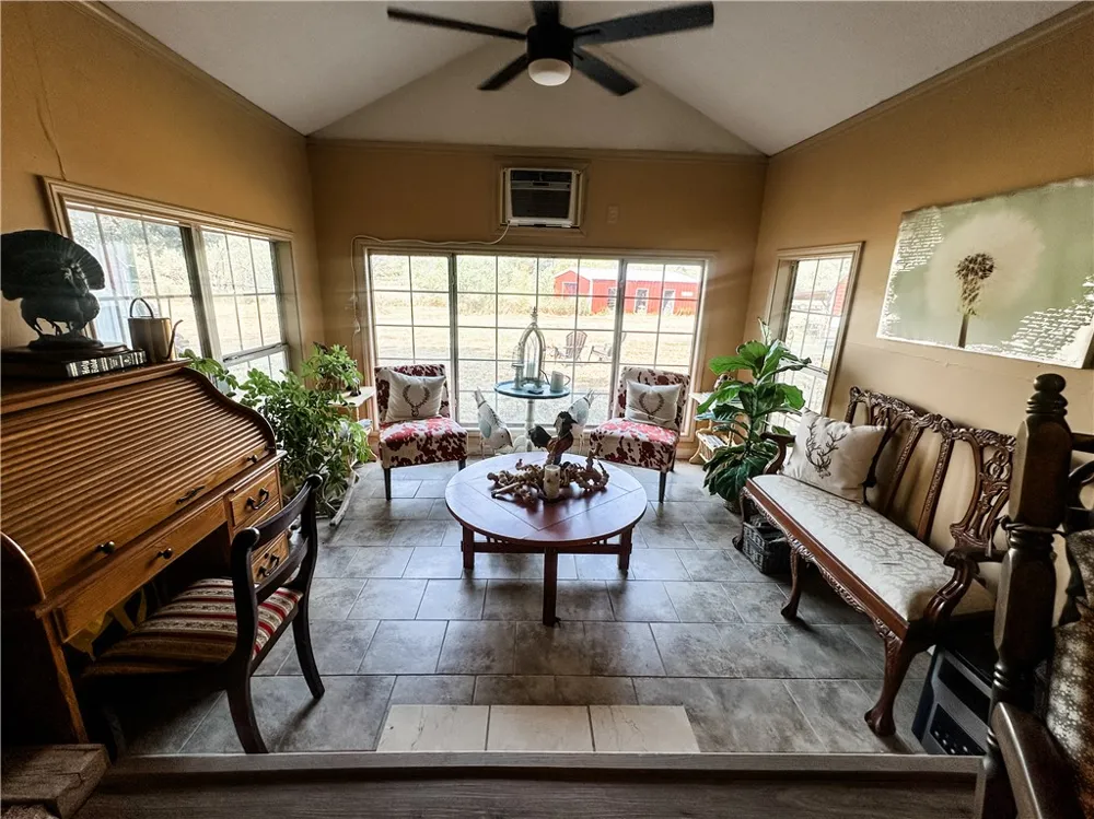 8914 Gilpin Lane Iola, TX 77861