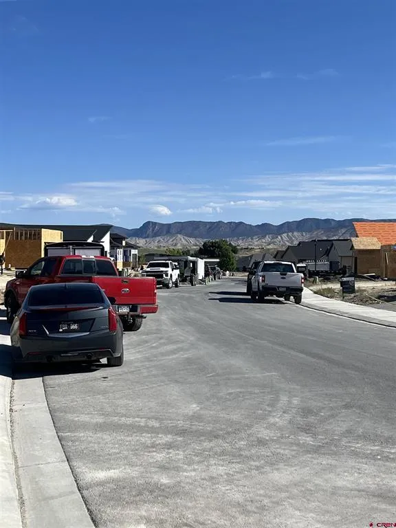 10 Chestnut Dr Montrose, CO 81401