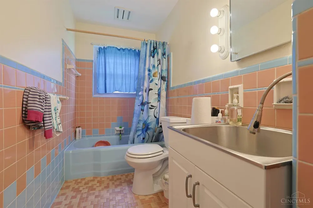 2312 Compton Road Springfield, OH 45231
