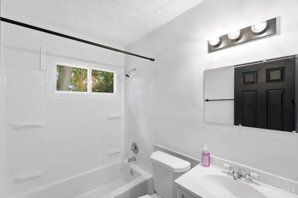 947 Stratford Place Mason, OH 45040
