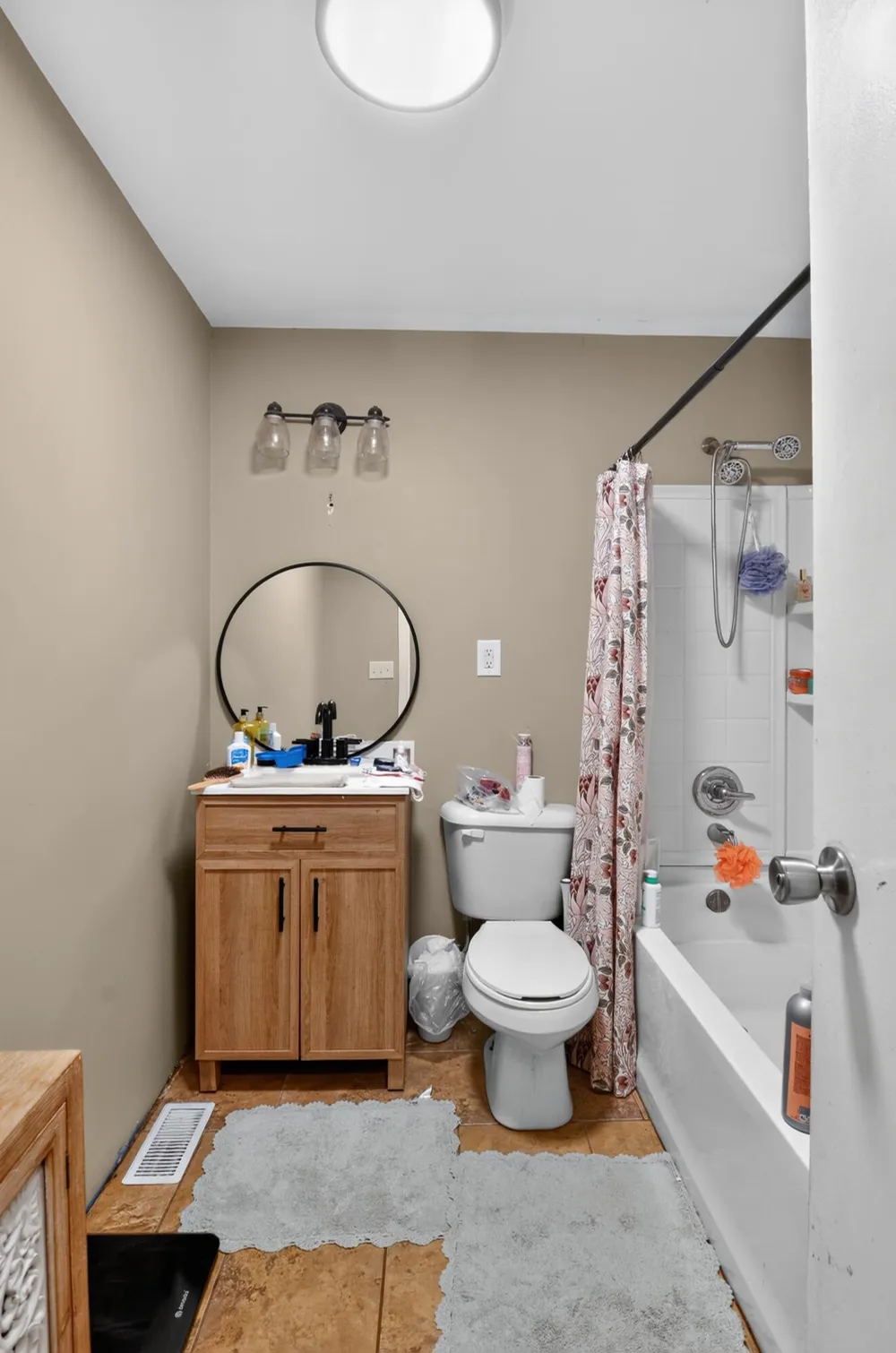 2706 Streamside Drive Columbus, IN 47203