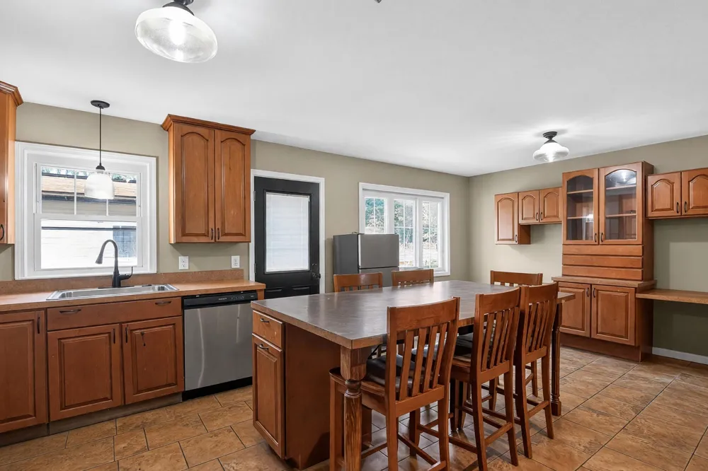 2706 Streamside Drive Columbus, IN 47203