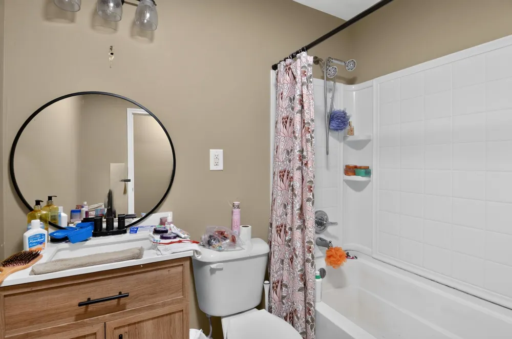 2706 Streamside Drive Columbus, IN 47203