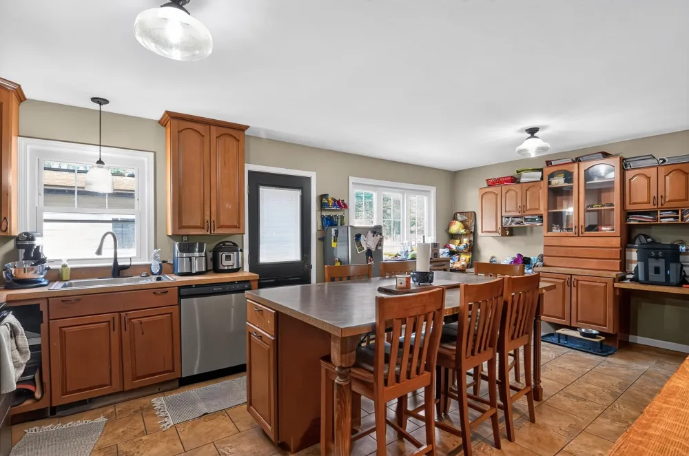 2706 Streamside Drive Columbus, IN 47203