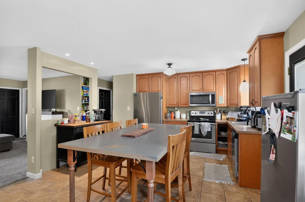 2706 Streamside Drive Columbus, IN 47203