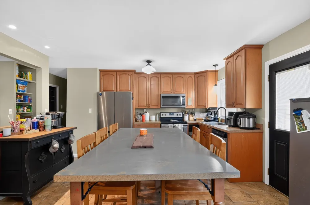 2706 Streamside Drive Columbus, IN 47203