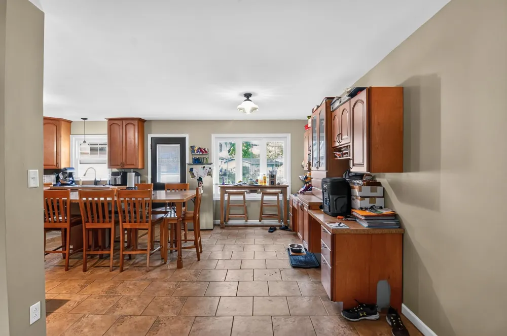 2706 Streamside Drive Columbus, IN 47203
