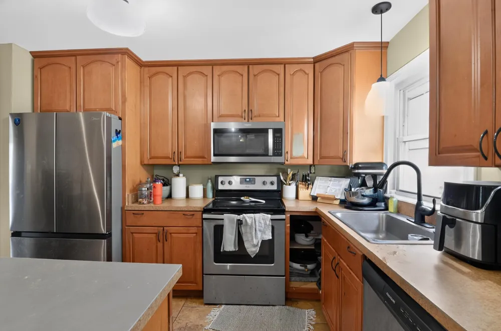 2706 Streamside Drive Columbus, IN 47203