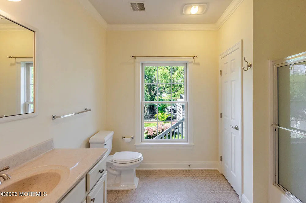 2 Shrewsbury Drive #1A Rumson, NJ 07760