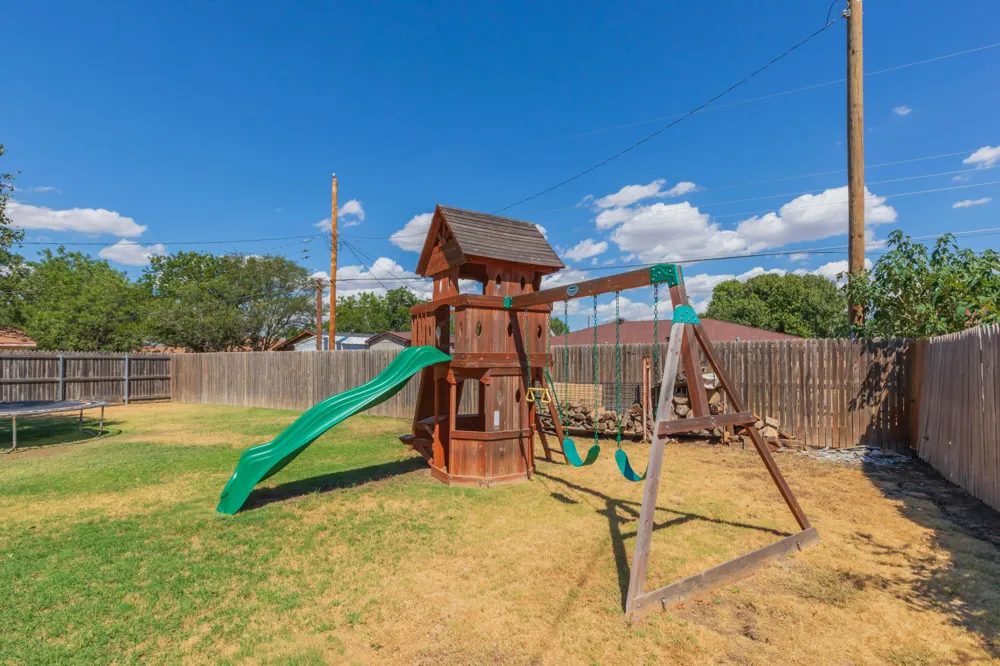 2338 FIR STREET Pampa, TX 79065