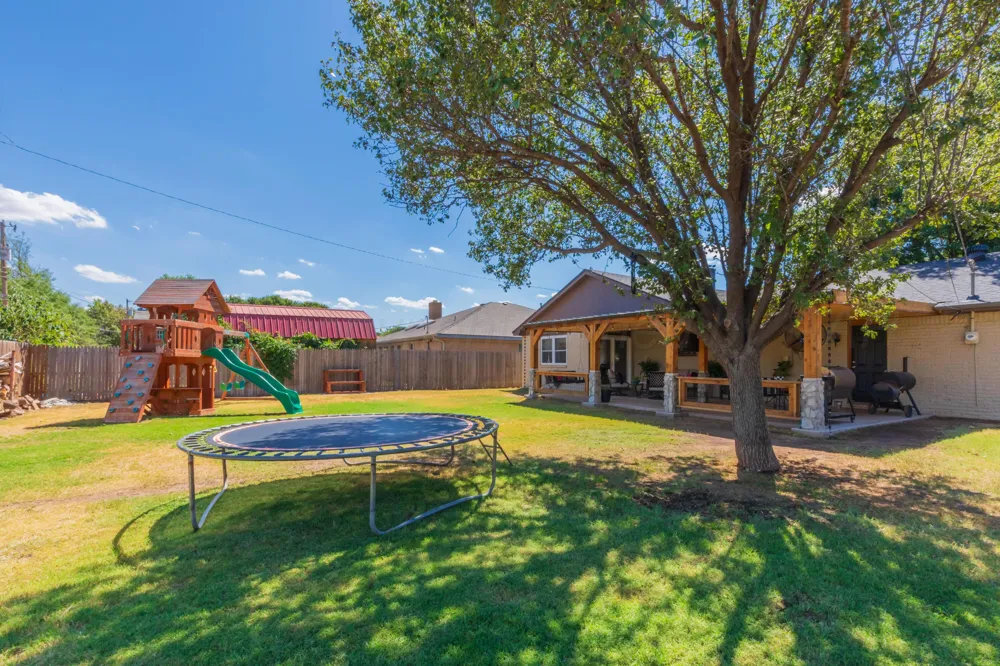 2338 FIR STREET Pampa, TX 79065