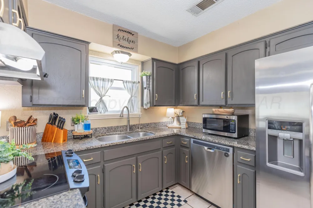 2338 FIR STREET Pampa, TX 79065