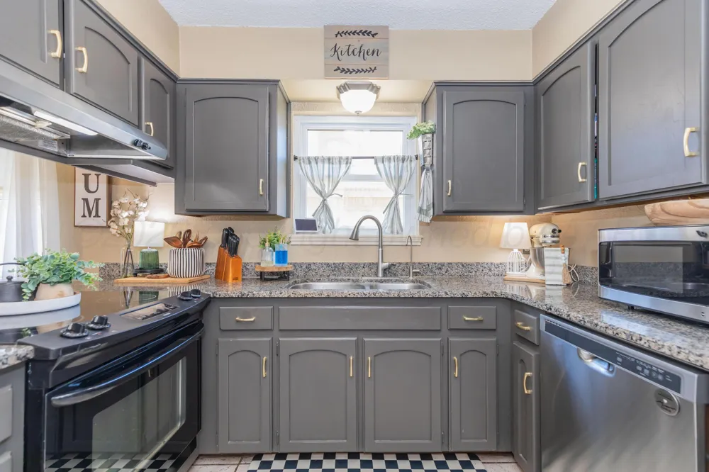 2338 FIR STREET Pampa, TX 79065