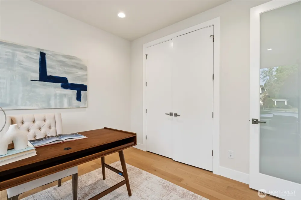 10209 125th Avenue NE Kirkland, WA 98033