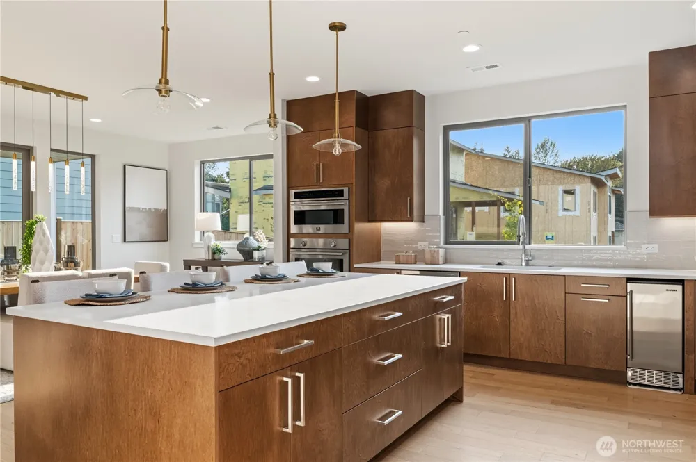 10209 125th Avenue NE Kirkland, WA 98033