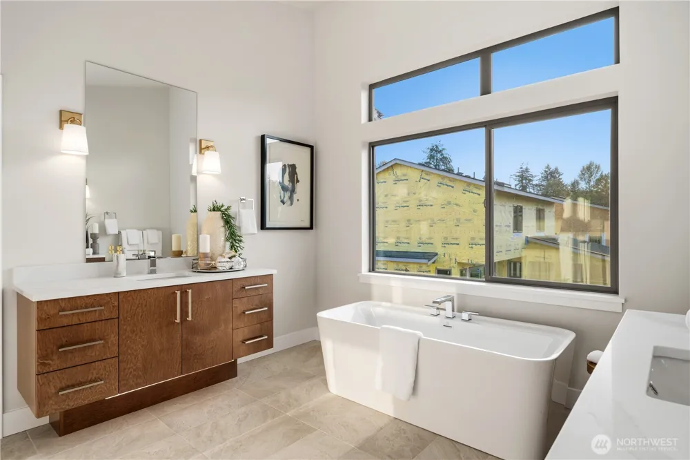 10209 125th Avenue NE Kirkland, WA 98033