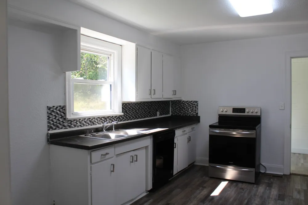 78 College St Erin, TN 37061