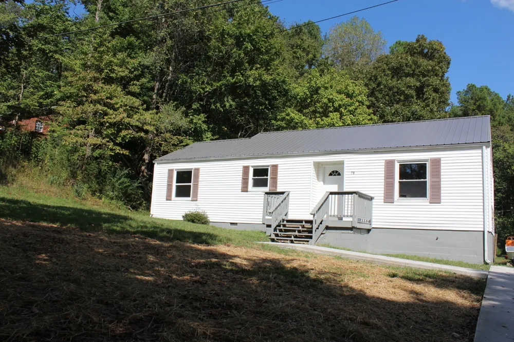 78 College St Erin, TN 37061