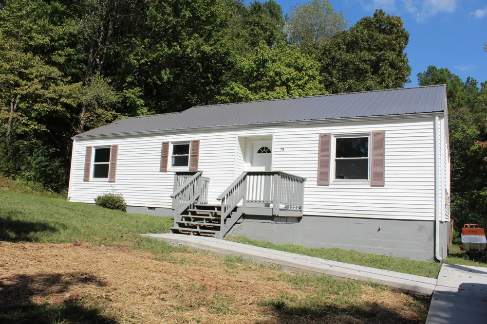 78 College St Erin, TN 37061