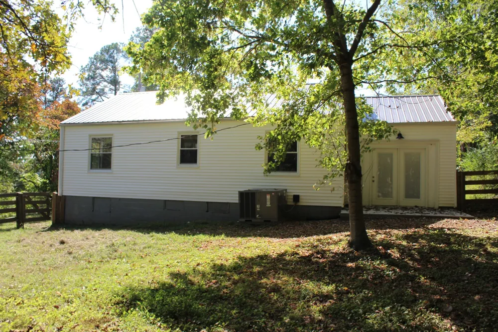 78 College St Erin, TN 37061