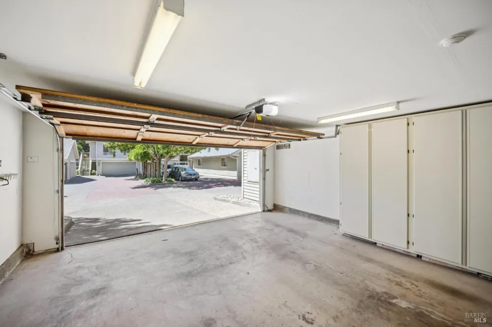 94 Eucalyptus Knoll Street ##94 Mill Valley, CA 94941