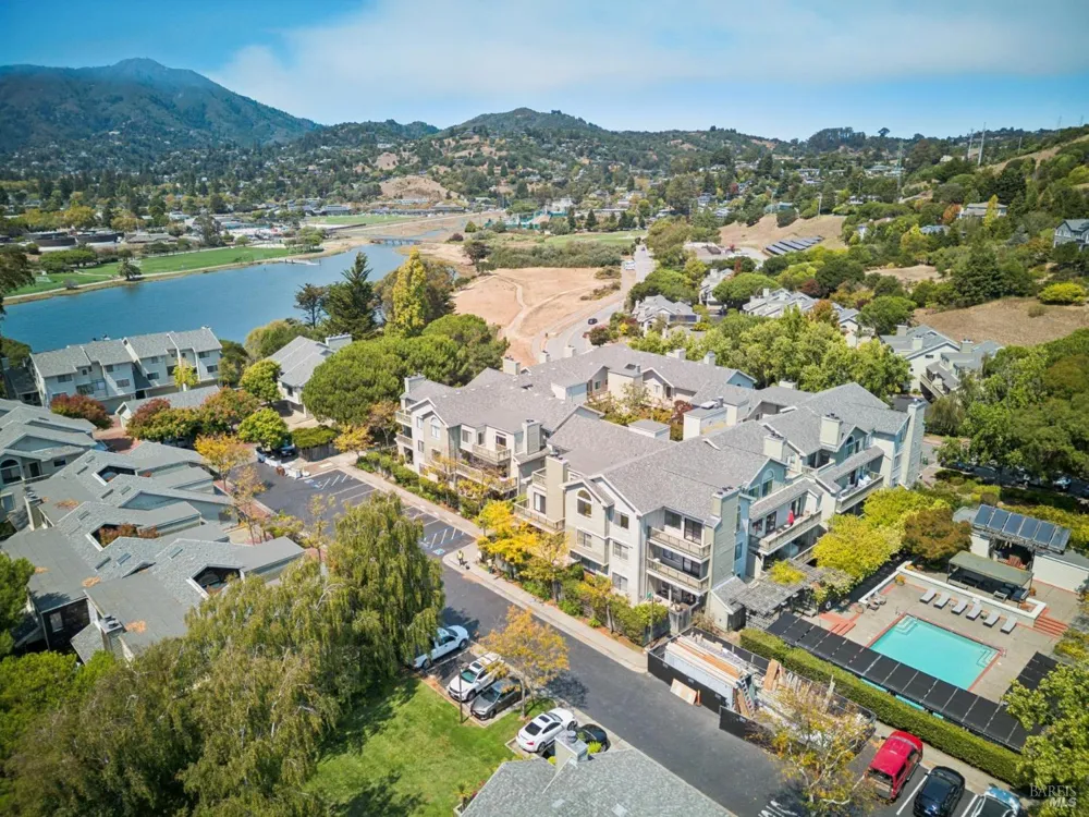 94 Eucalyptus Knoll Street ##94 Mill Valley, CA 94941