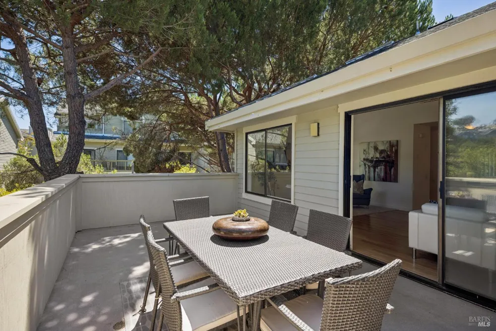94 Eucalyptus Knoll Street ##94 Mill Valley, CA 94941