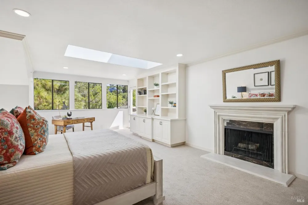 94 Eucalyptus Knoll Street ##94 Mill Valley, CA 94941