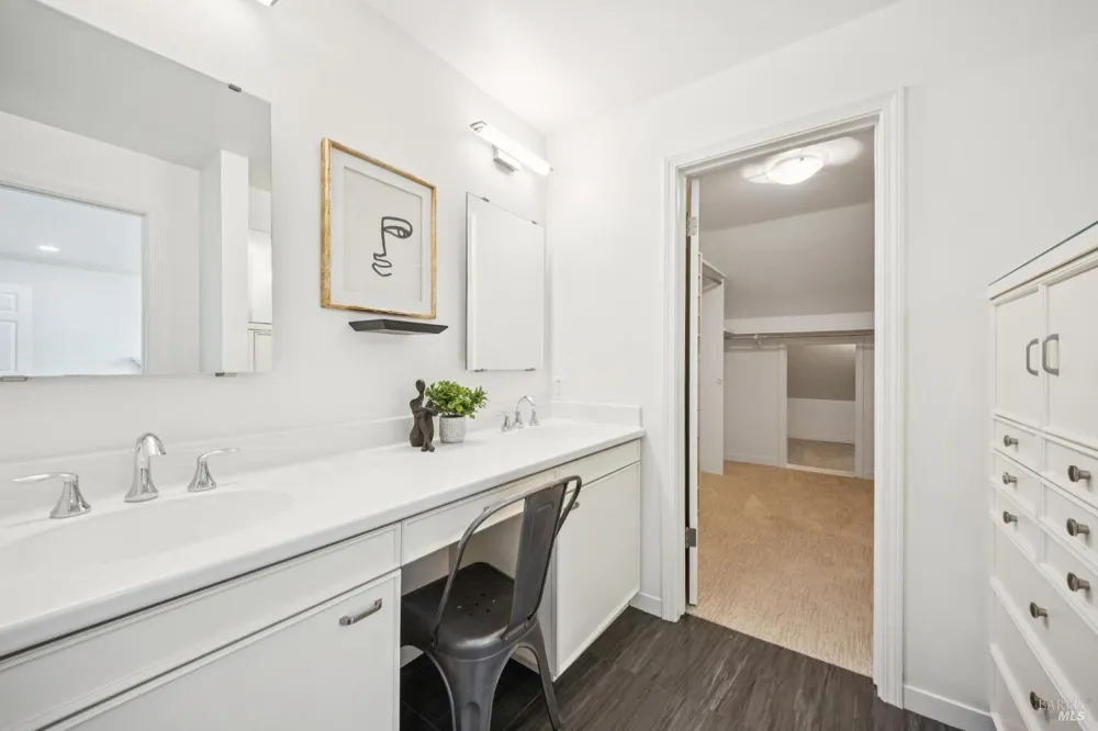 94 Eucalyptus Knoll Street ##94 Mill Valley, CA 94941