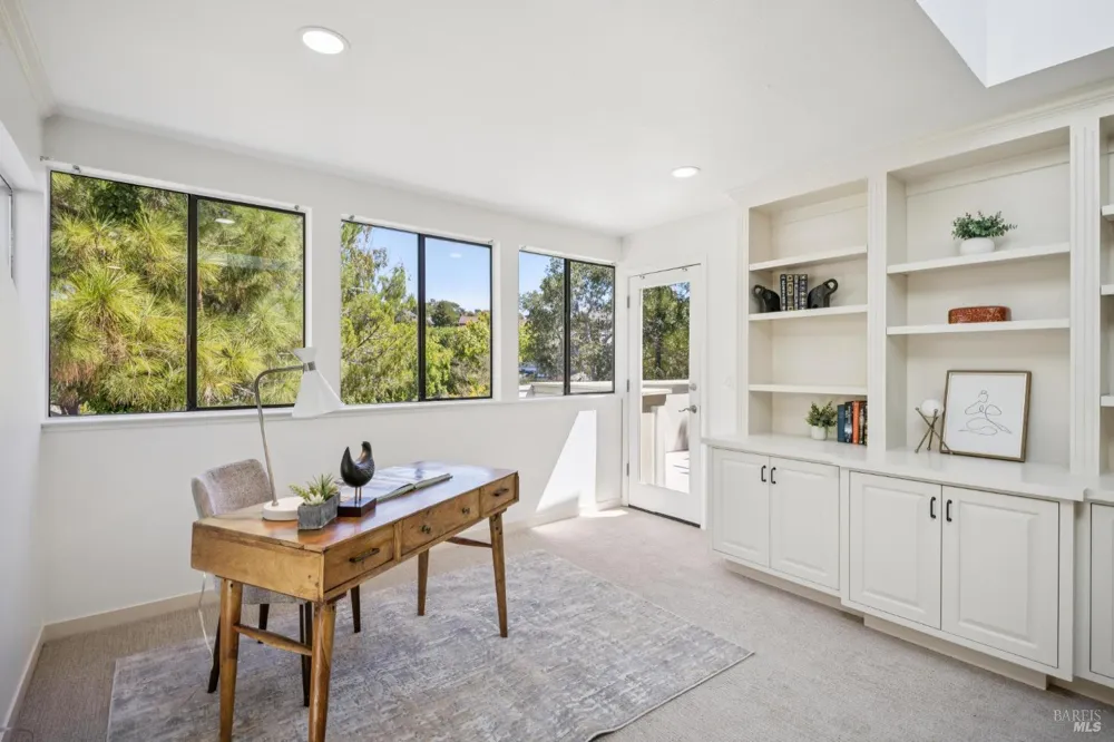 94 Eucalyptus Knoll Street ##94 Mill Valley, CA 94941