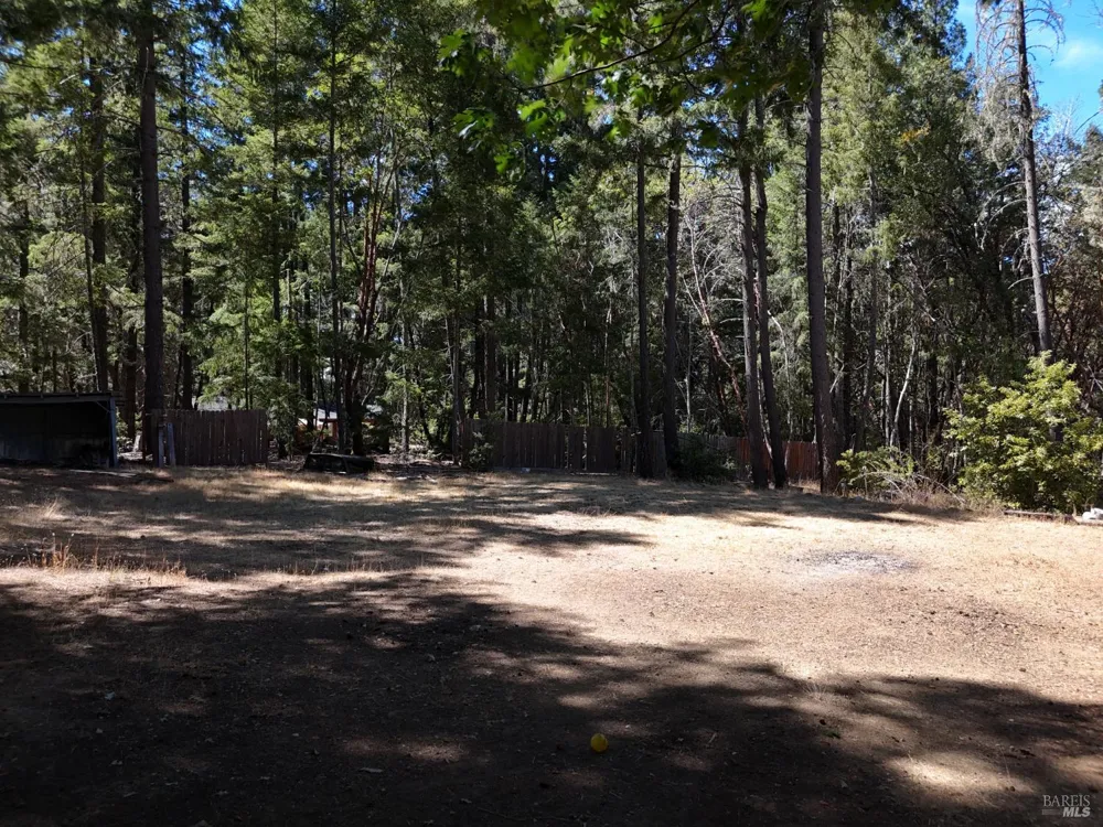 4501 Lakewood Drive Willits, CA 95490