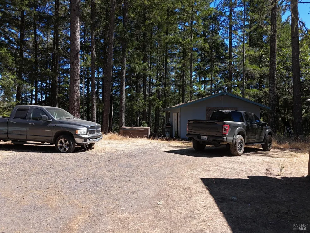4501 Lakewood Drive Willits, CA 95490