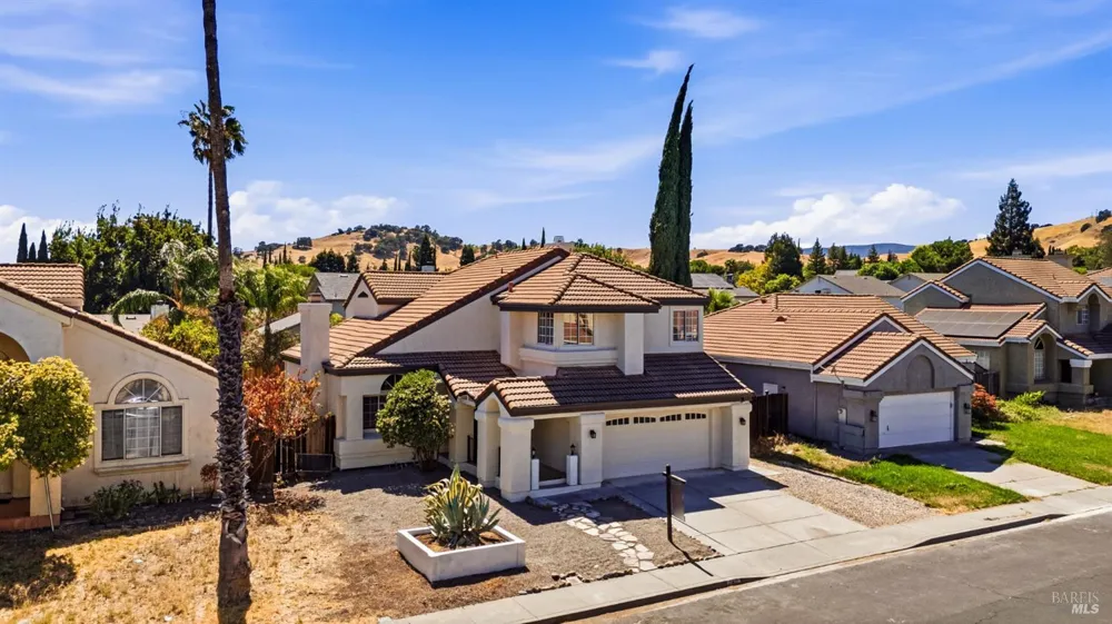 740 Shannon Drive Vacaville, CA 95688