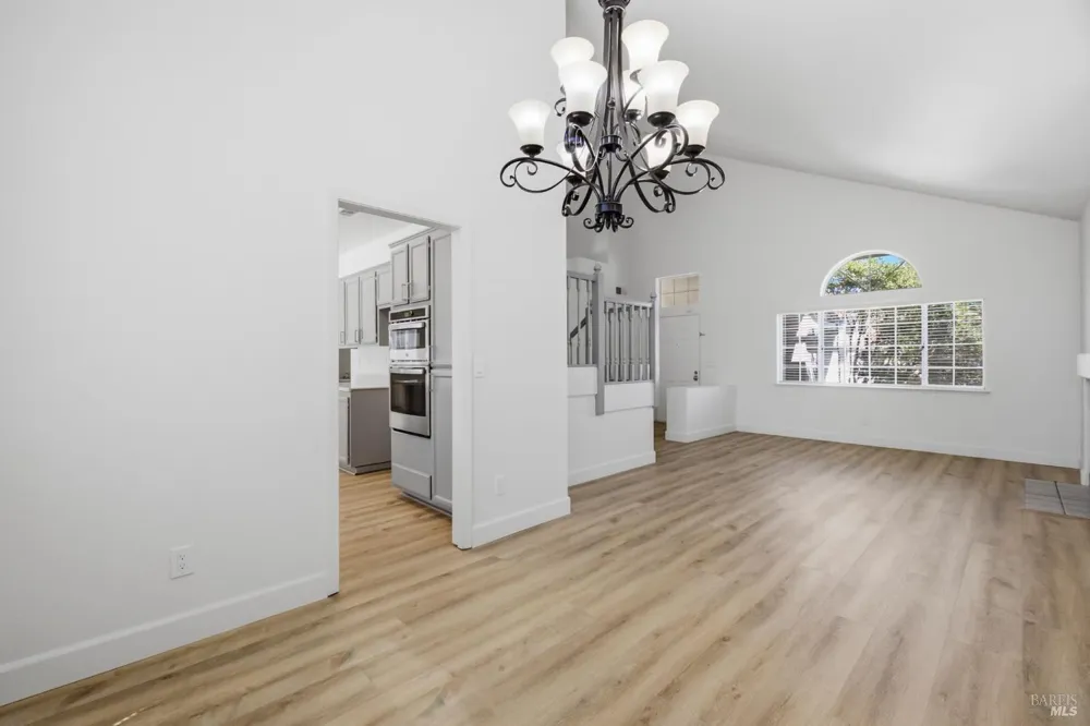 740 Shannon Drive Vacaville, CA 95688