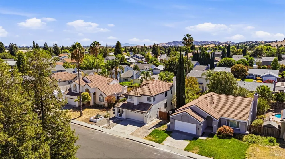 740 Shannon Drive Vacaville, CA 95688