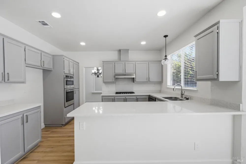 740 Shannon Drive Vacaville, CA 95688