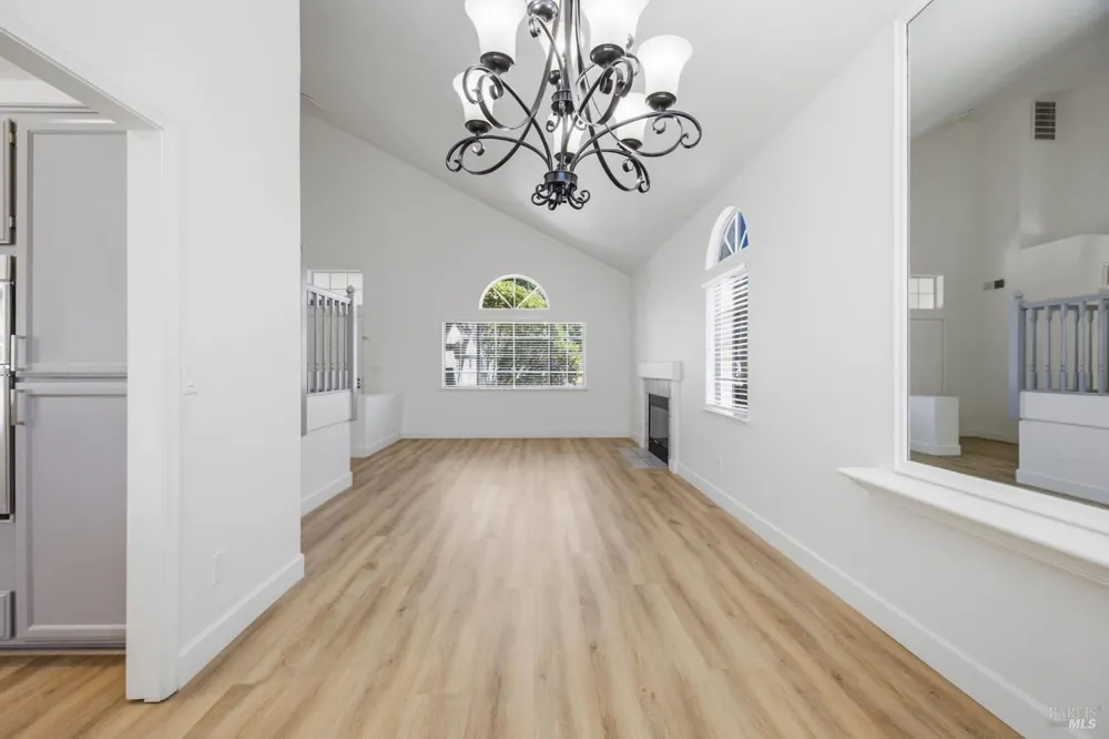 740 Shannon Drive Vacaville, CA 95688
