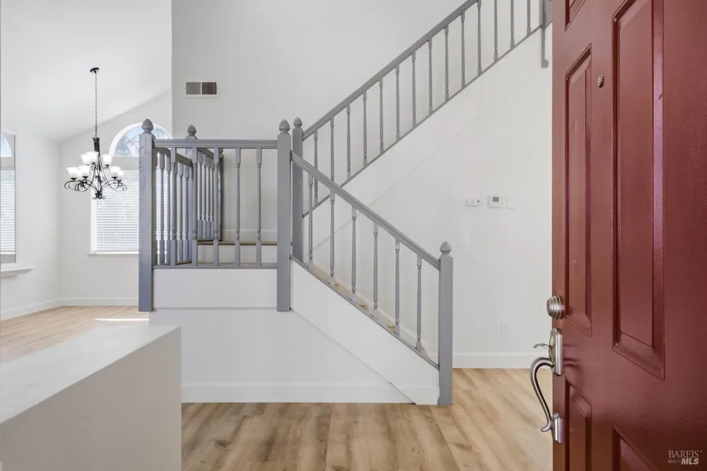 740 Shannon Drive Vacaville, CA 95688