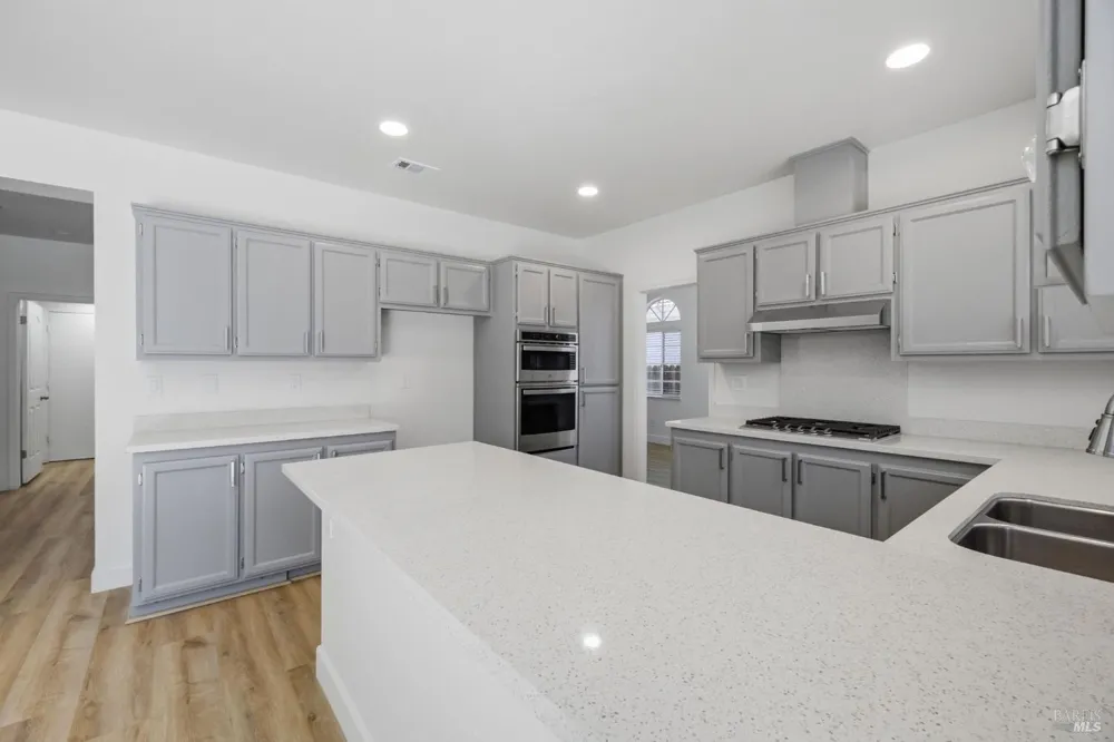 740 Shannon Drive Vacaville, CA 95688