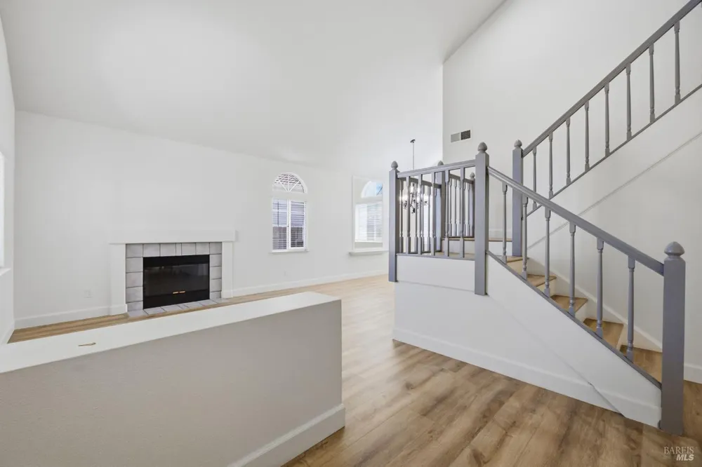740 Shannon Drive Vacaville, CA 95688