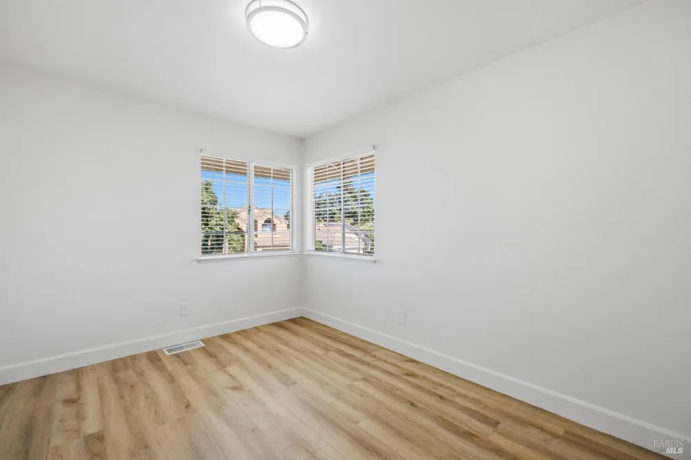 740 Shannon Drive Vacaville, CA 95688
