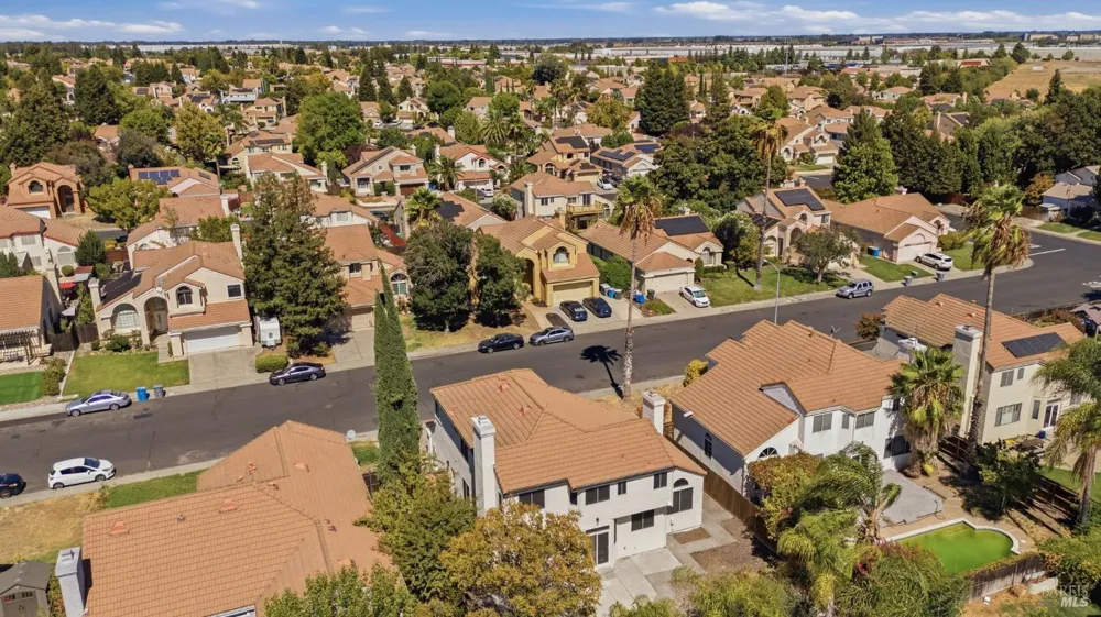 740 Shannon Drive Vacaville, CA 95688