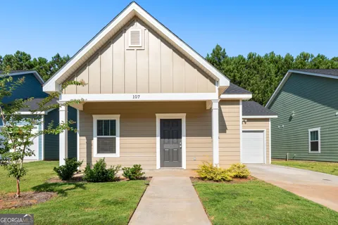 107 Lenox CIR