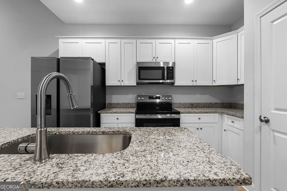 107 Lenox CIR LaGrange, GA 30241